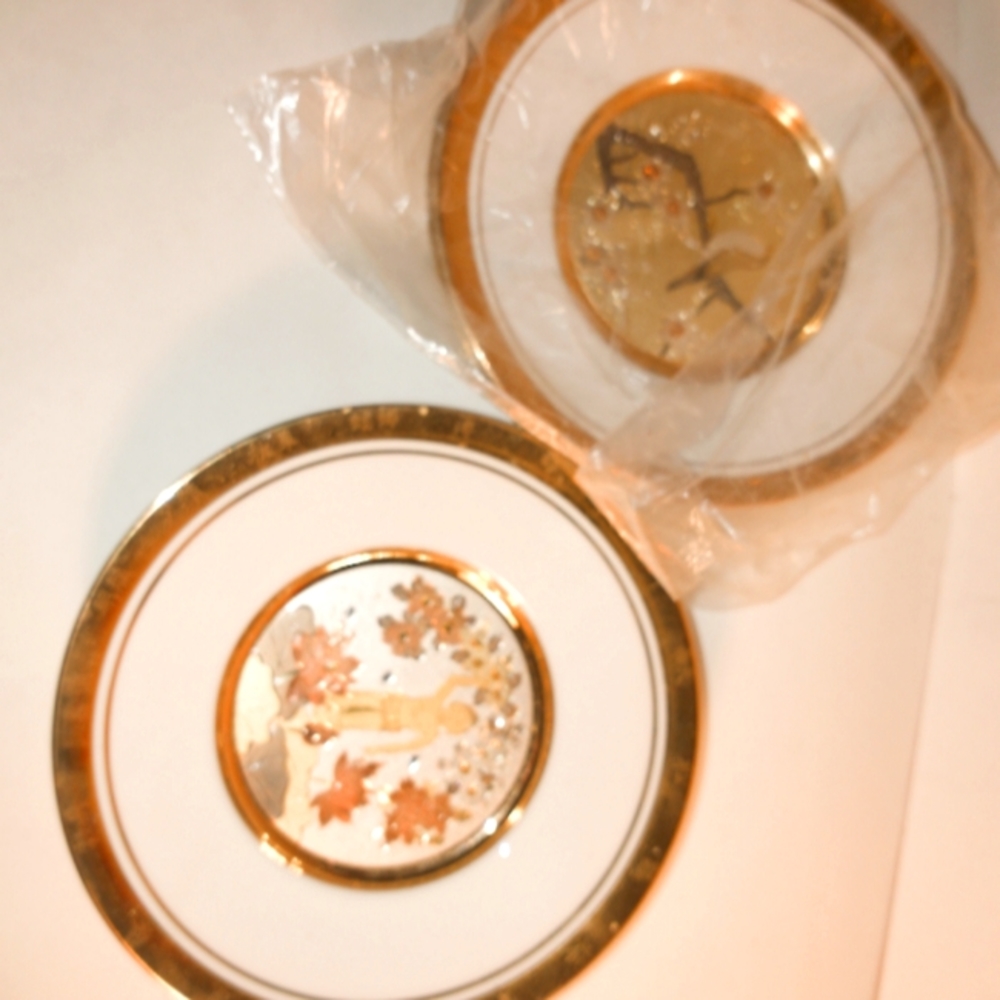 These Beautiful Gold leaf plates 8" all 5.